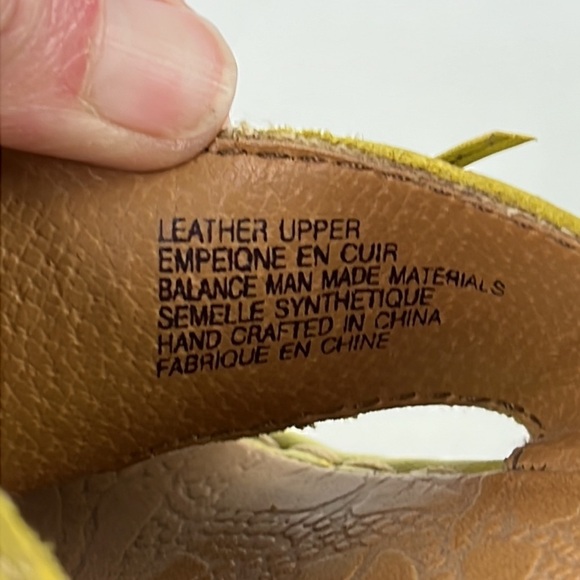 b.o.c. green leather weather wedges with appliques - Picture 8 of 10